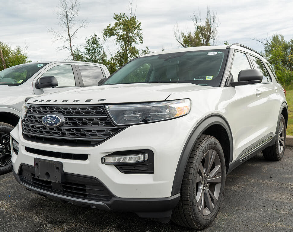 2021 FORD Explorer