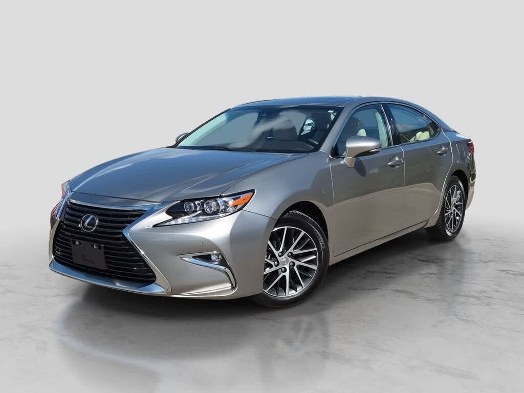 2016 LEXUS ES