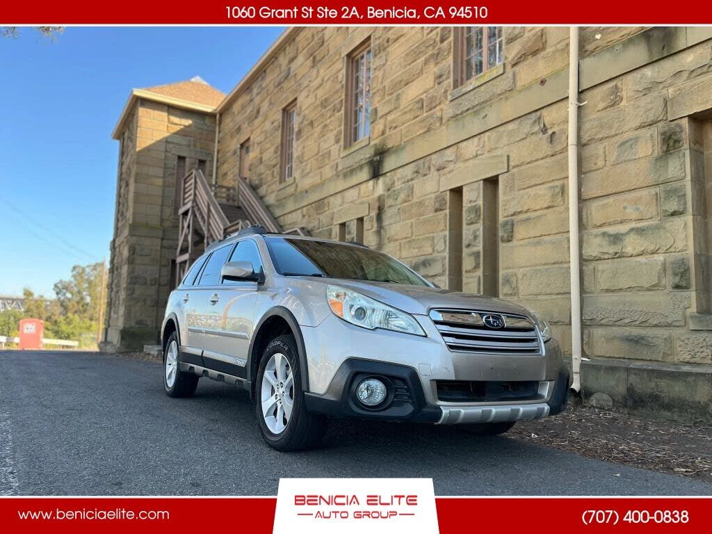 2014 SUBARU Outback