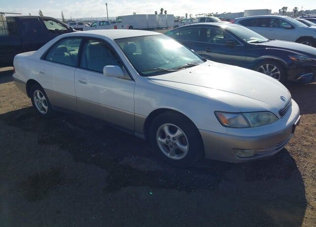 1999 LEXUS ES