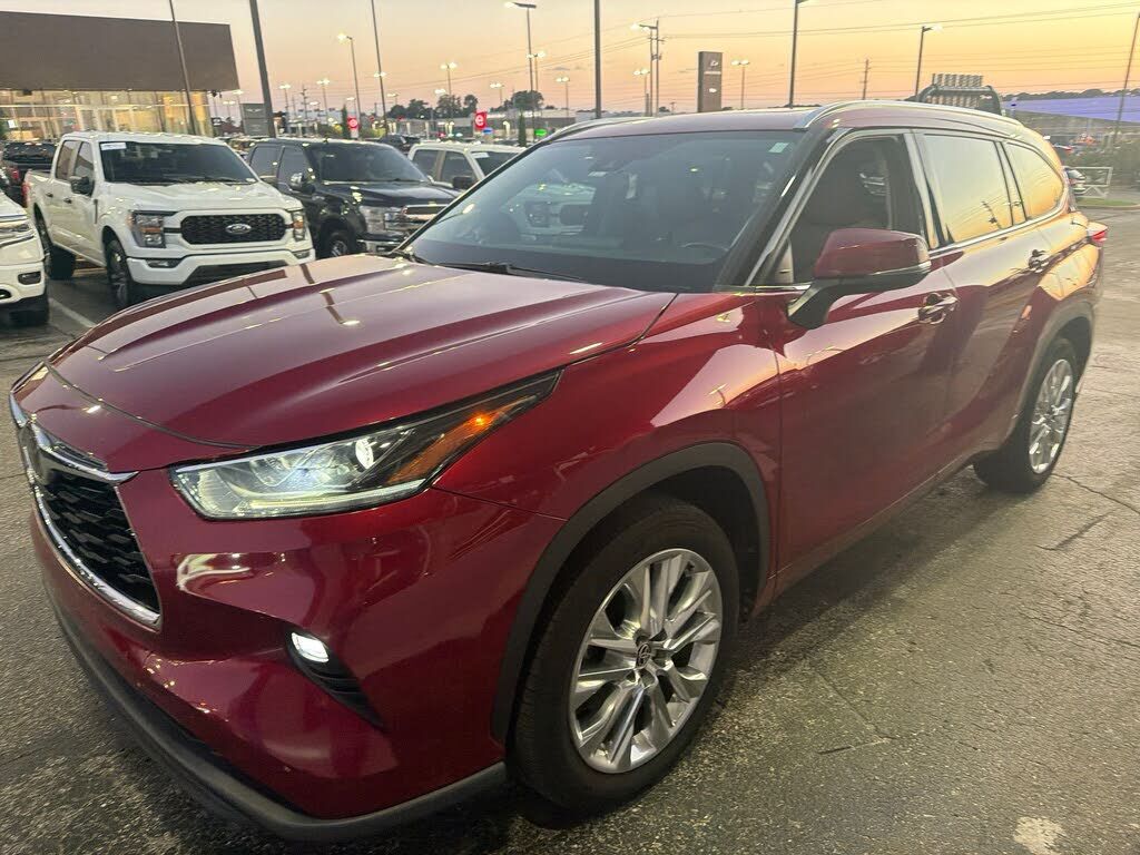 2021 TOYOTA Highlander