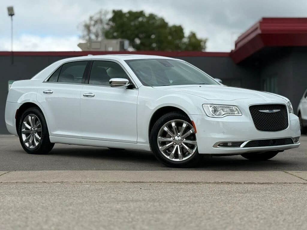 2018 CHRYSLER 300