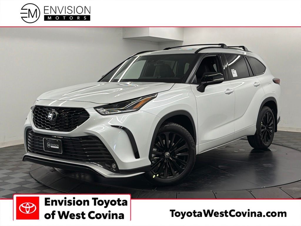 2026 TOYOTA Highlander