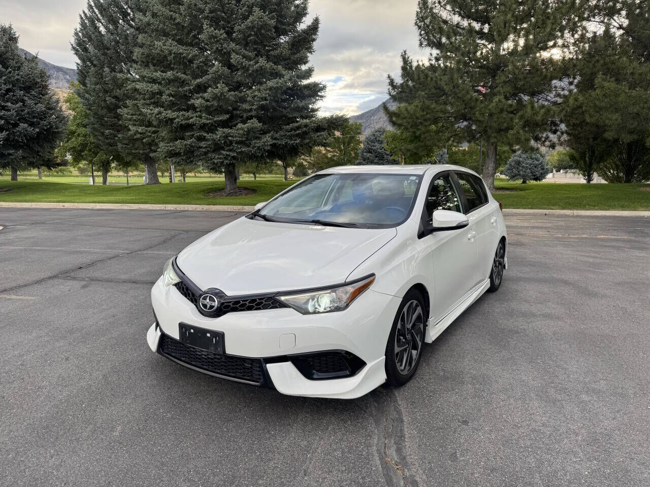 2016 TOYOTA Scion