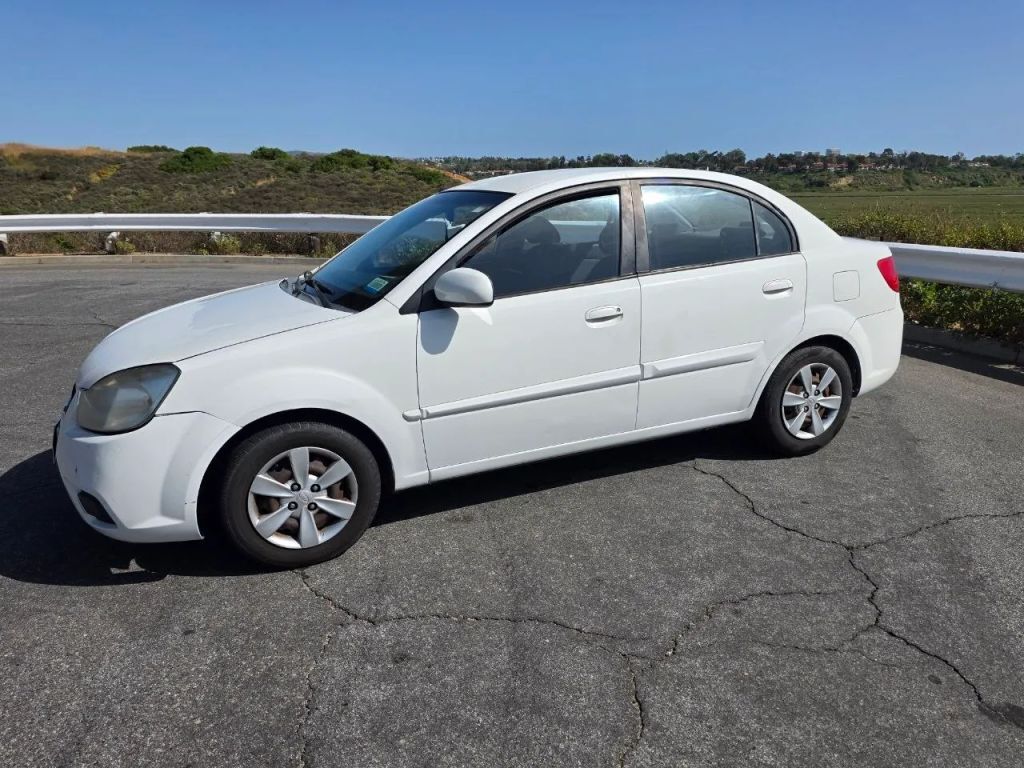2010 KIA Rio