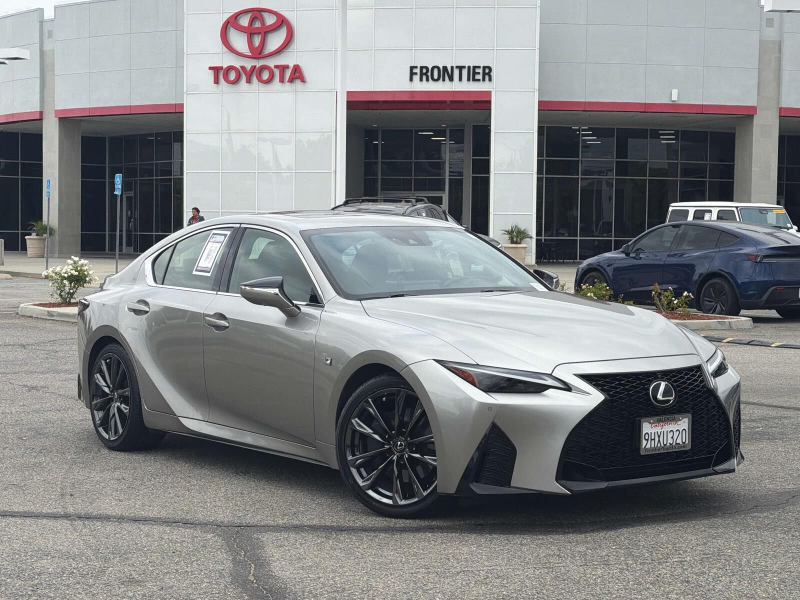2023 LEXUS IS