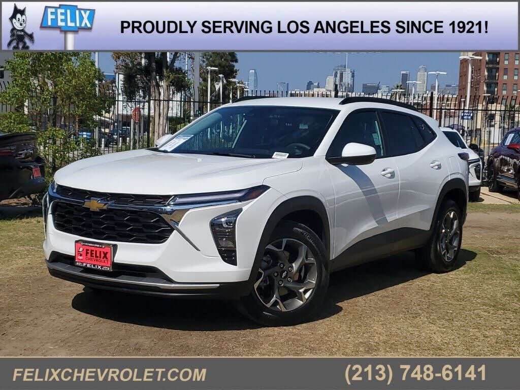 2026 CHEVROLET Trax