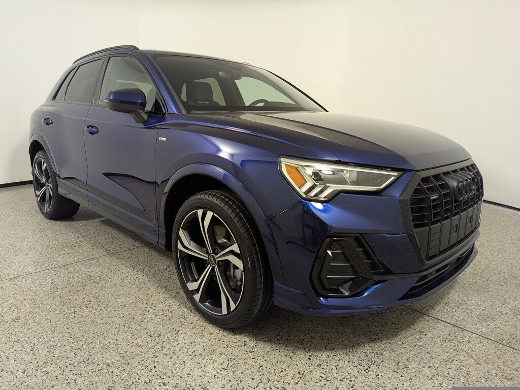2023 AUDI Q3
