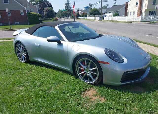 2022 PORSCHE 911