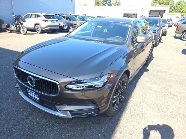 2018 VOLVO V90CC