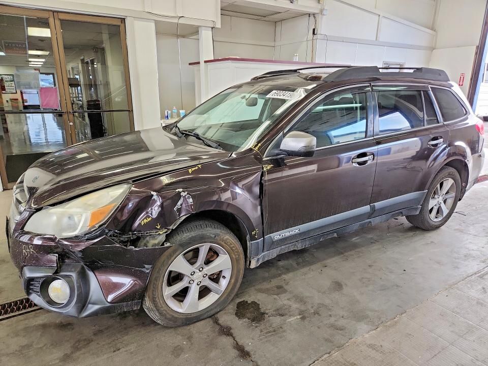 2013 SUBARU Outback
