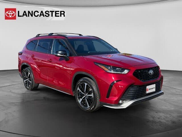 2022 TOYOTA Highlander