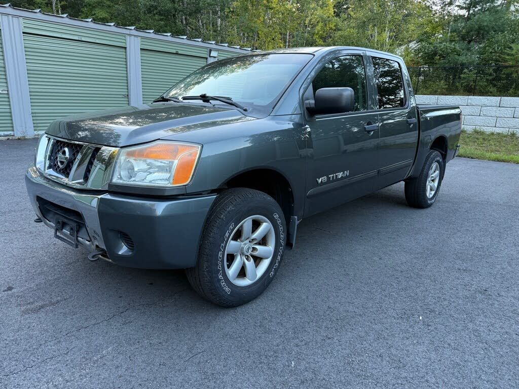 2012 NISSAN Titan