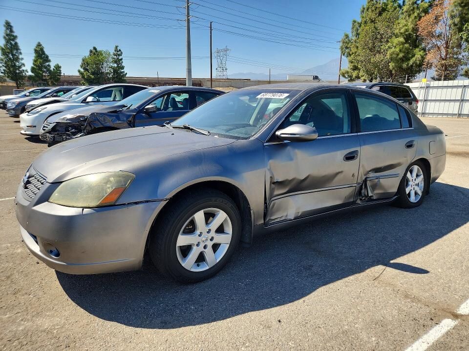 2005 NISSAN Altima
