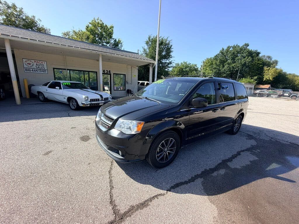 2017 DODGE Grand Caravan