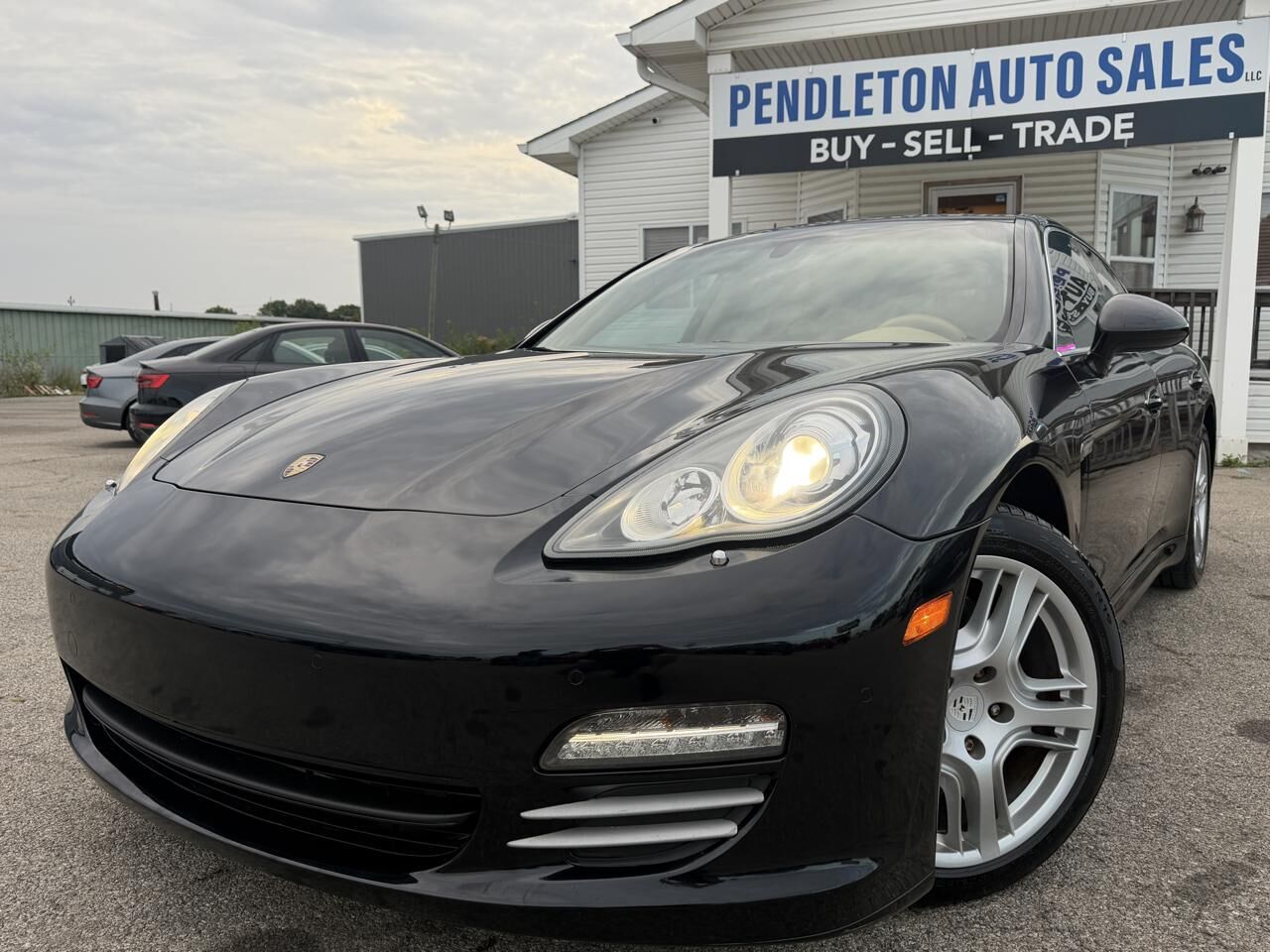 2011 PORSCHE Panamera