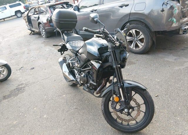 2024 HONDA CB