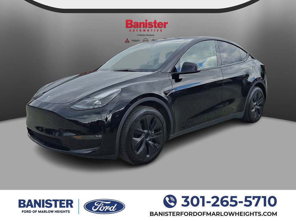 2024 TESLA Model Y