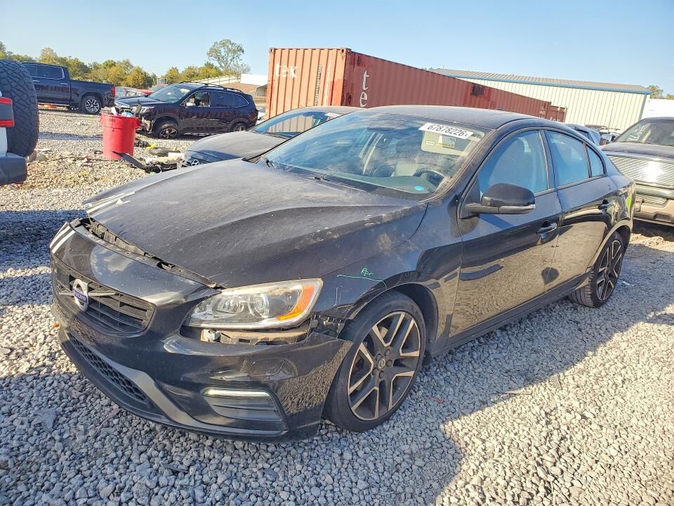 2017 VOLVO S60