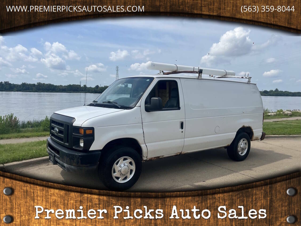 2011 FORD E-250
