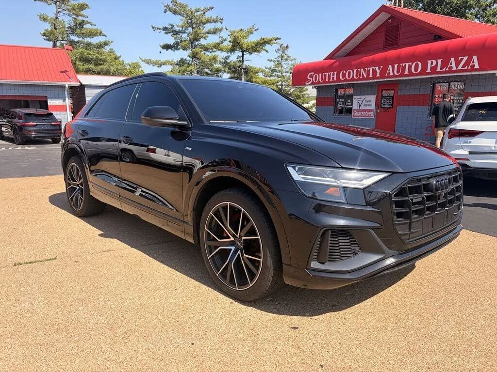 2019 AUDI Q8