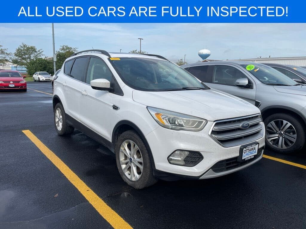 2017 FORD Escape