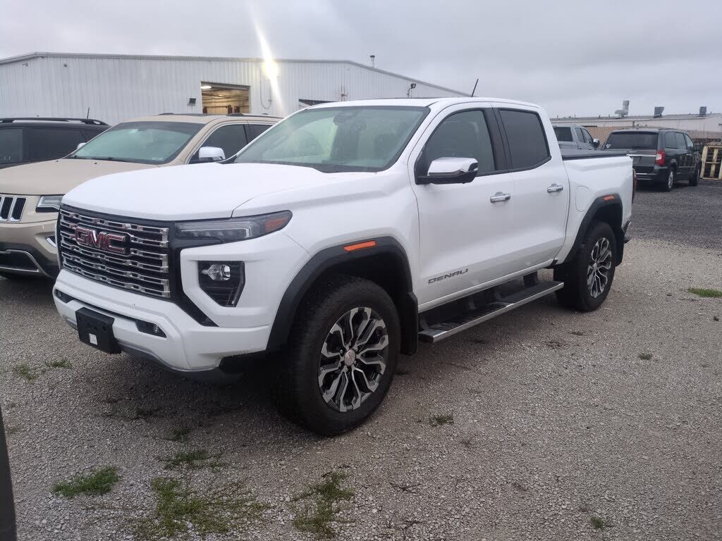 2025 GMC Canyon