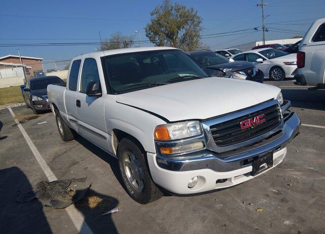 2005 GMC Sierra