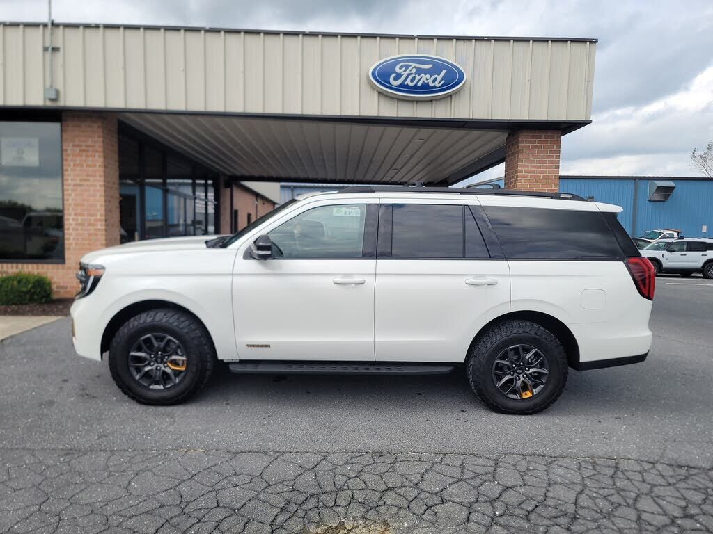 2025 FORD Expedition