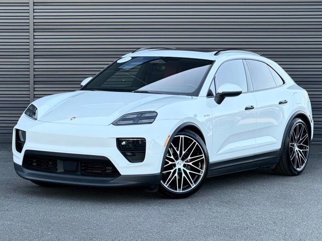 2025 PORSCHE Macan