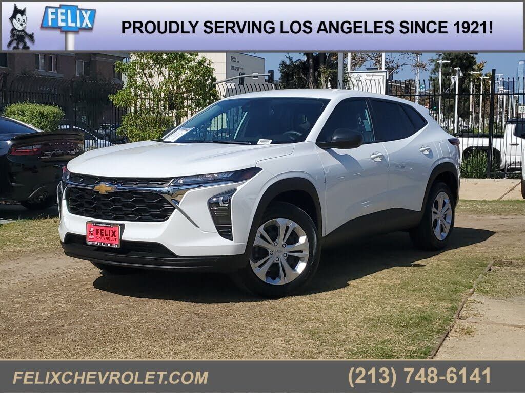 2026 CHEVROLET Trax