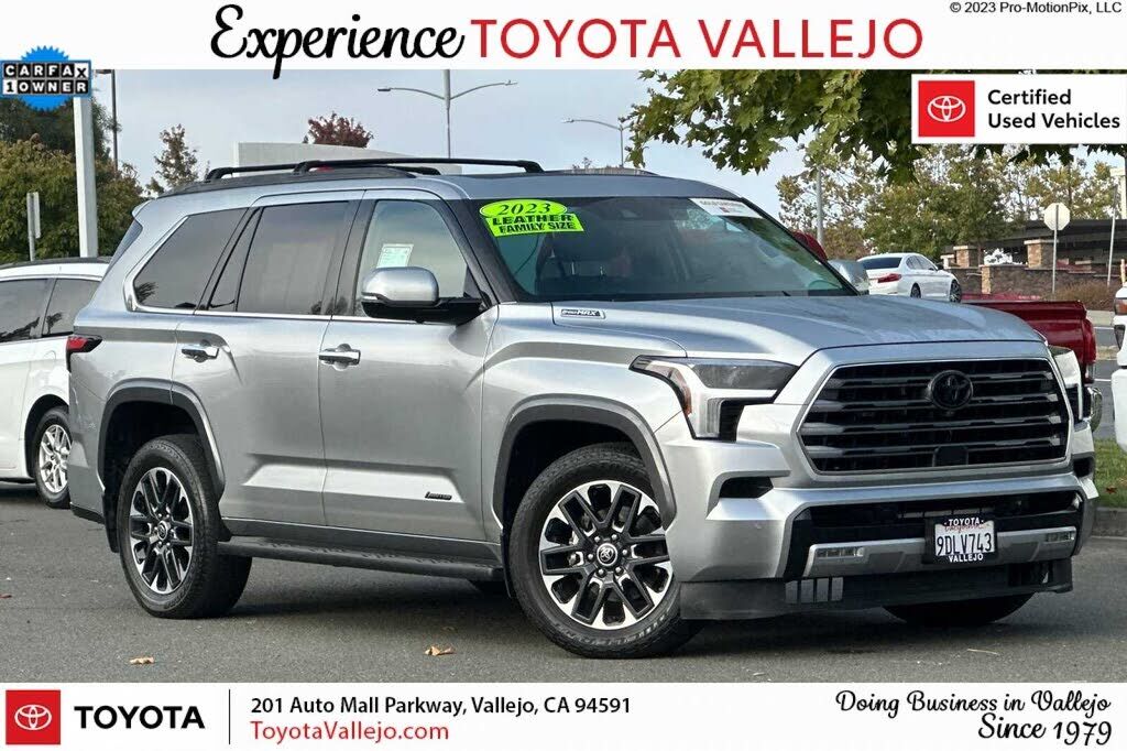 2023 TOYOTA Sequoia