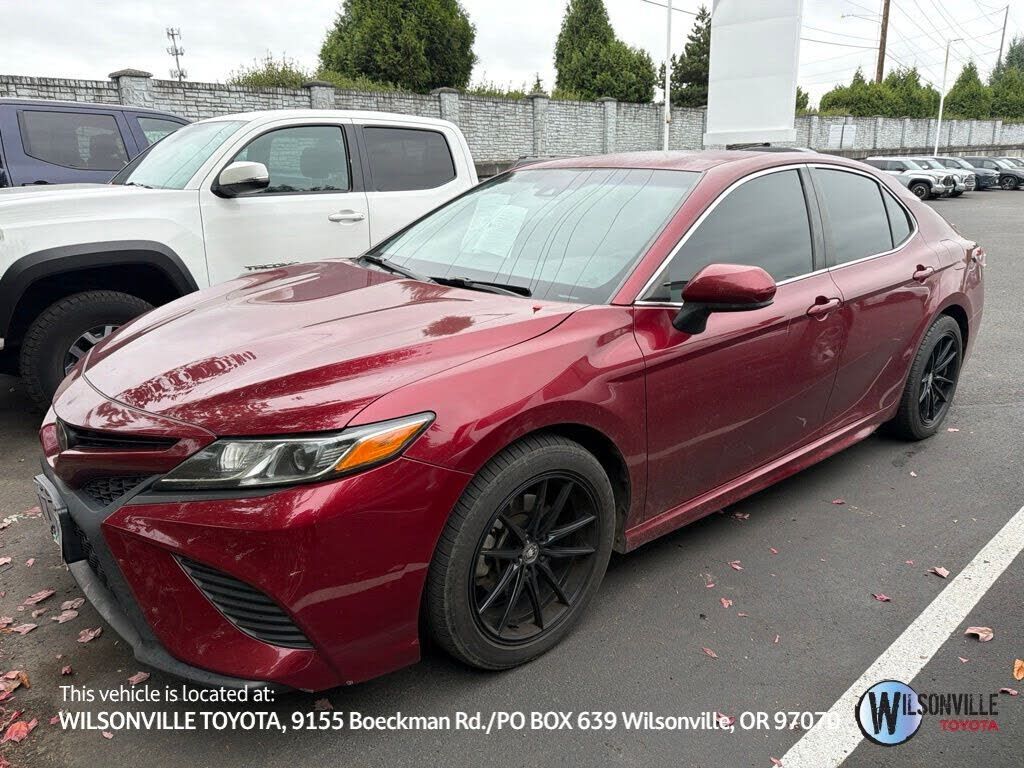 2018 TOYOTA Camry