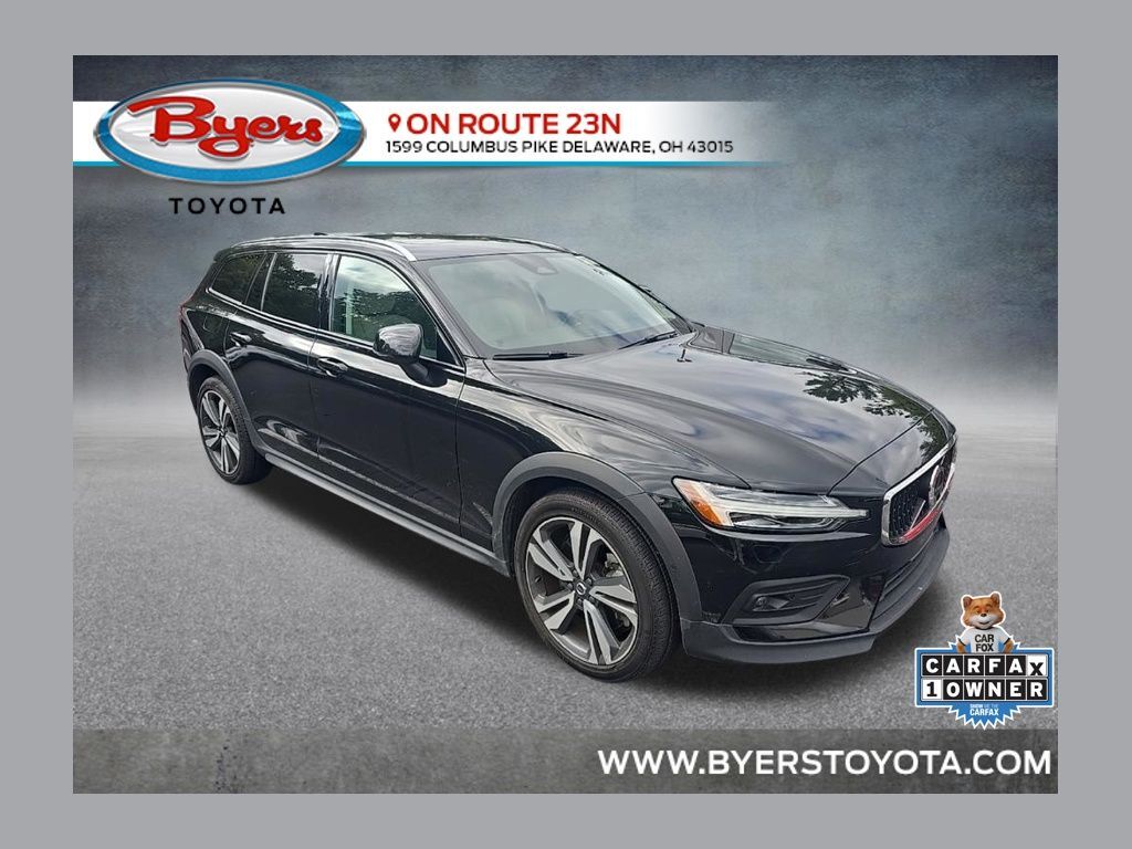 2025 VOLVO V60CC