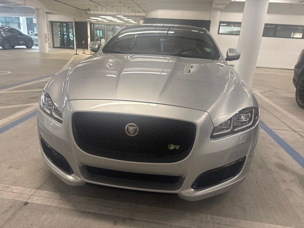 2019 JAGUAR XJ