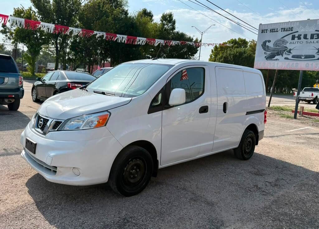 2021 NISSAN NV200