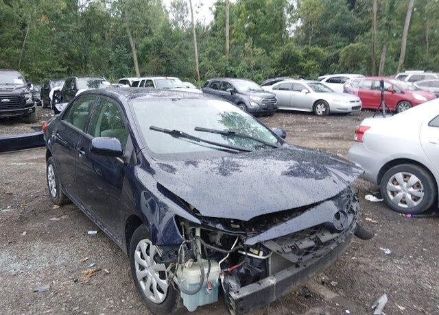 2011 TOYOTA Corolla