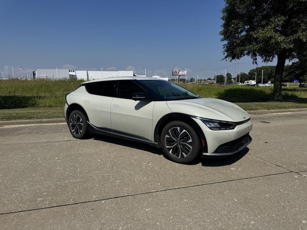 2023 KIA EV6