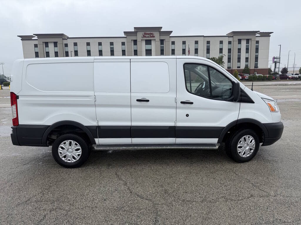 2017 FORD Transit