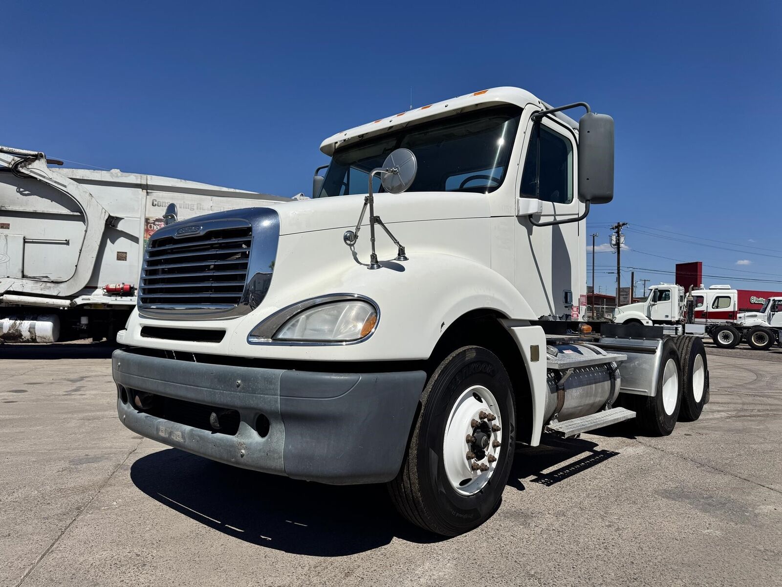 2007 FREIGHTLINER Columbia