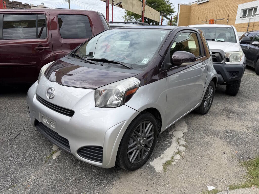2014 TOYOTA Scion