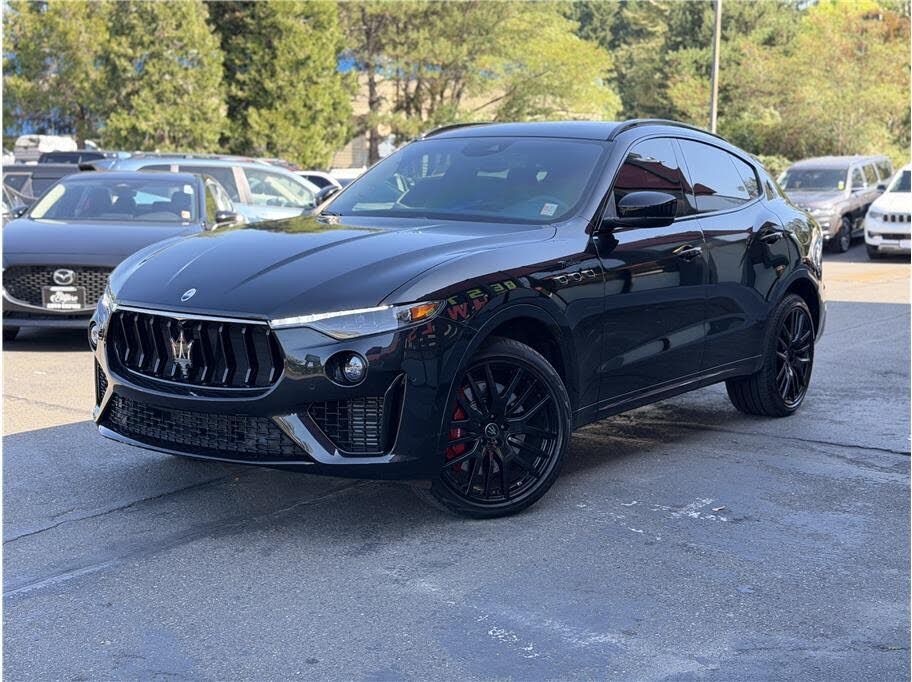 2024 MASERATI Levante