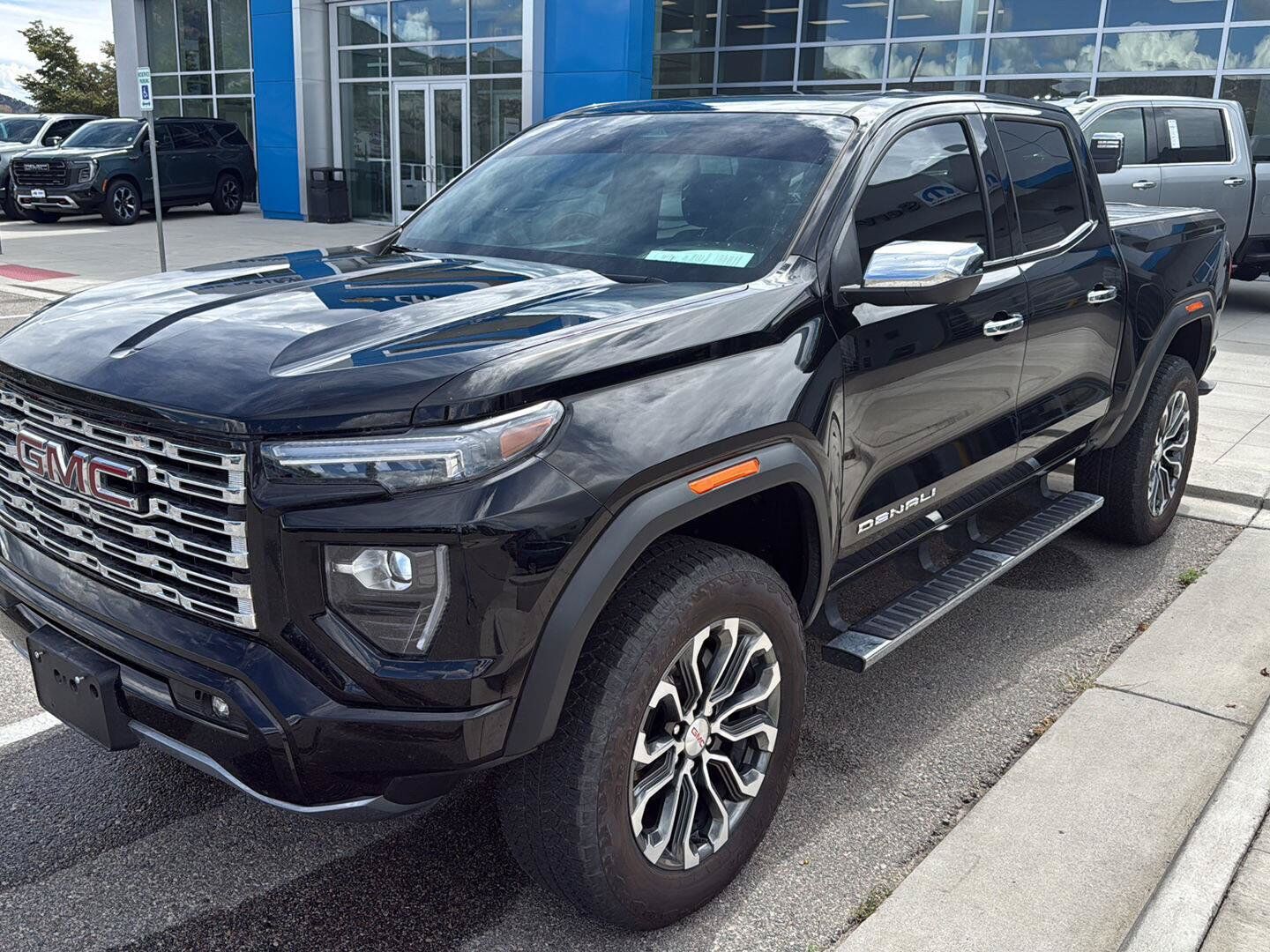 2025 GMC Canyon