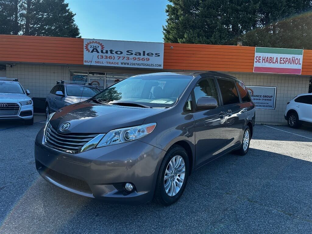 2014 TOYOTA Sienna