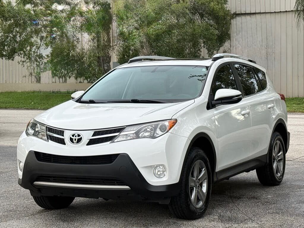 2015 TOYOTA RAV4