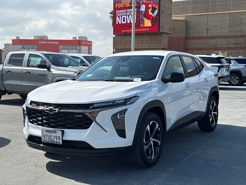 2026 CHEVROLET Trax