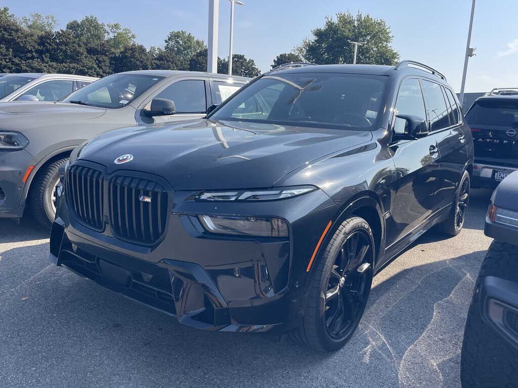 2023 BMW X7