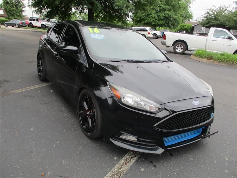 2016 FORD Focus