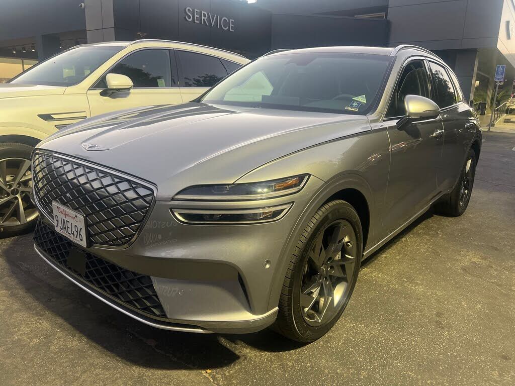 2023 GENESIS GV70