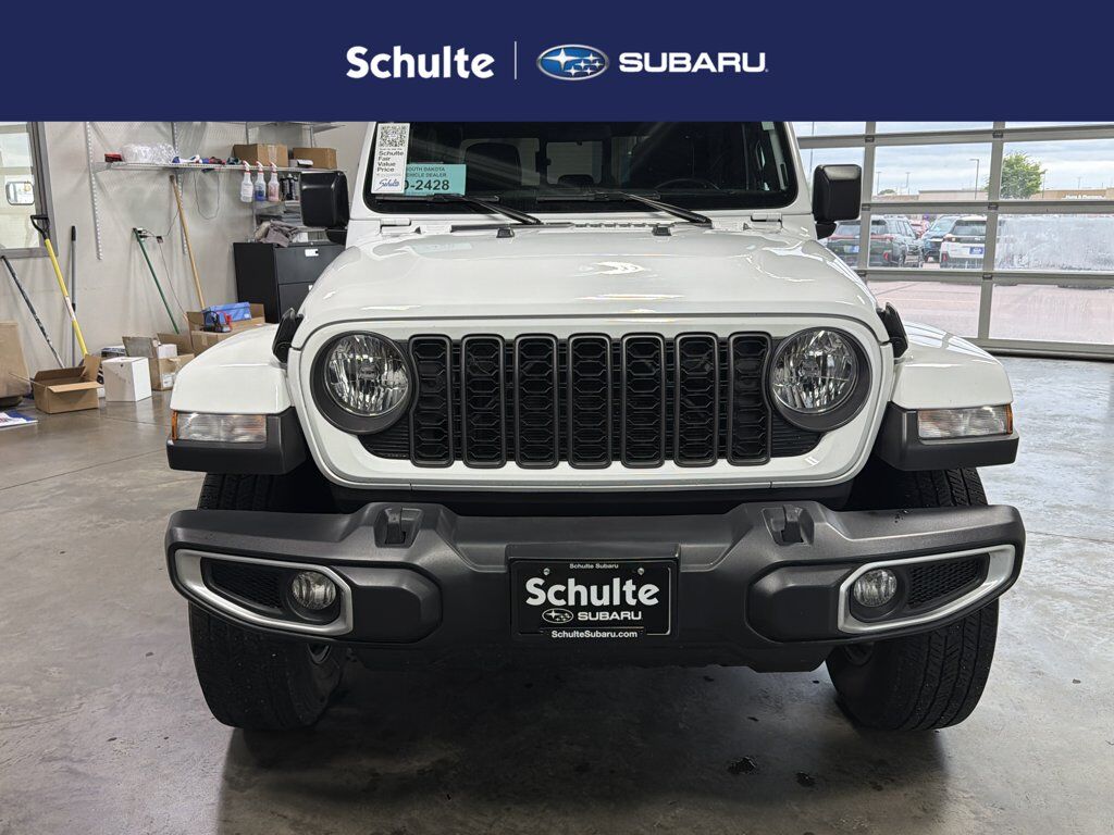 2024 JEEP Gladiator